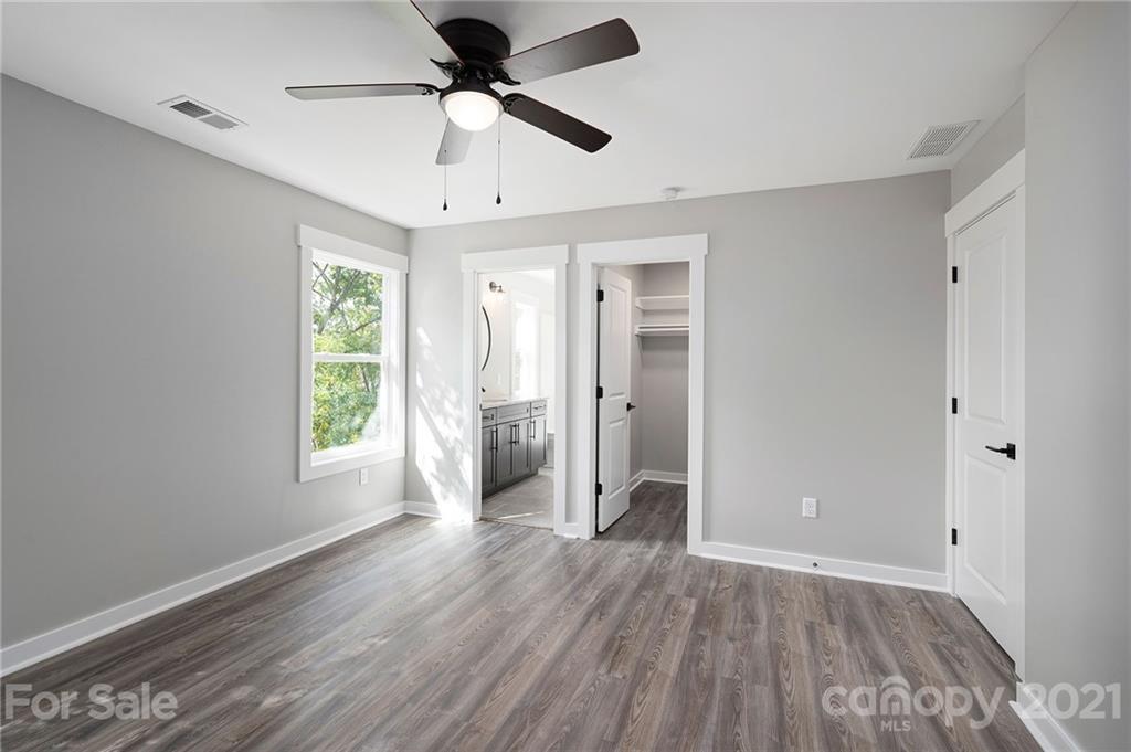 7 Oak Hill Road Candler NC 28715