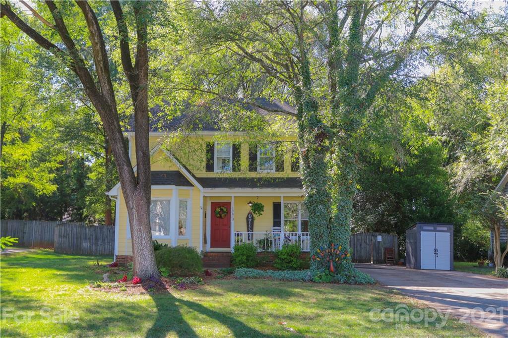 19613 Tryon Street Cornelius NC 28031