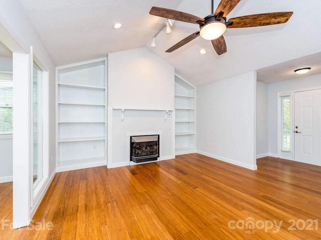 18 Oakwood Road Candler NC 28715