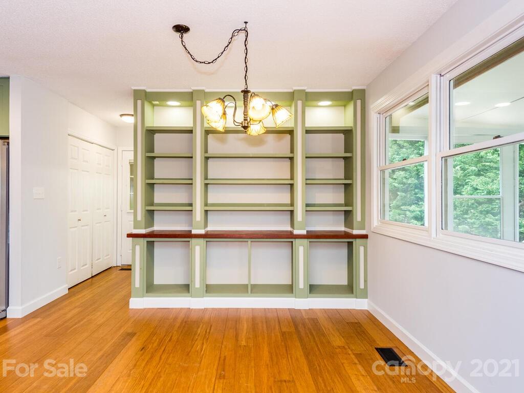 18 Oakwood Road Candler NC 28715