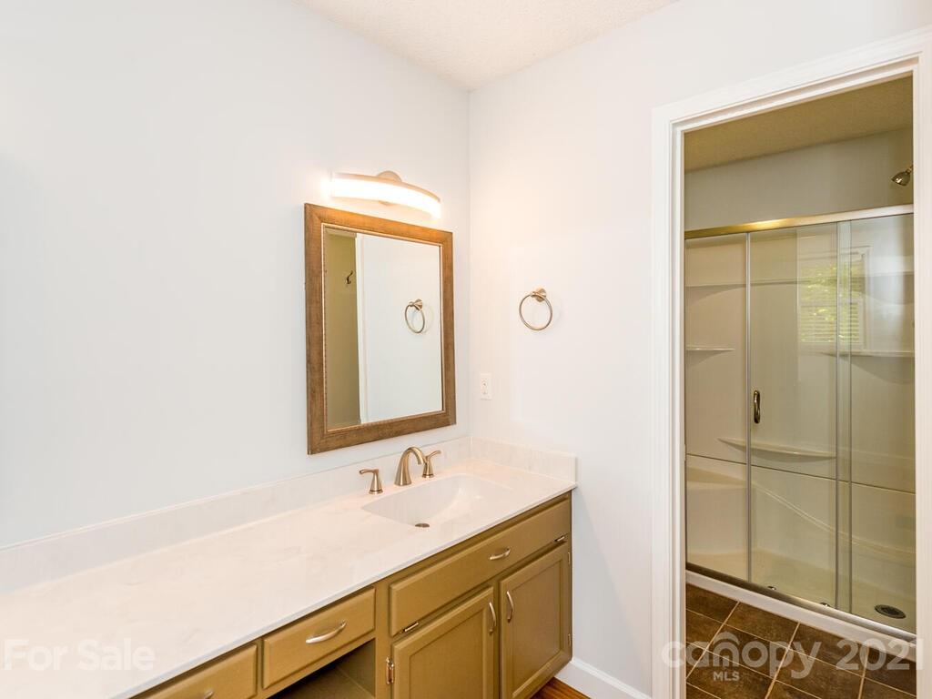 18 Oakwood Road Candler NC 28715