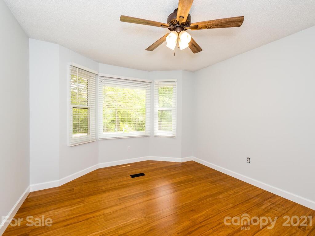 18 Oakwood Road Candler NC 28715