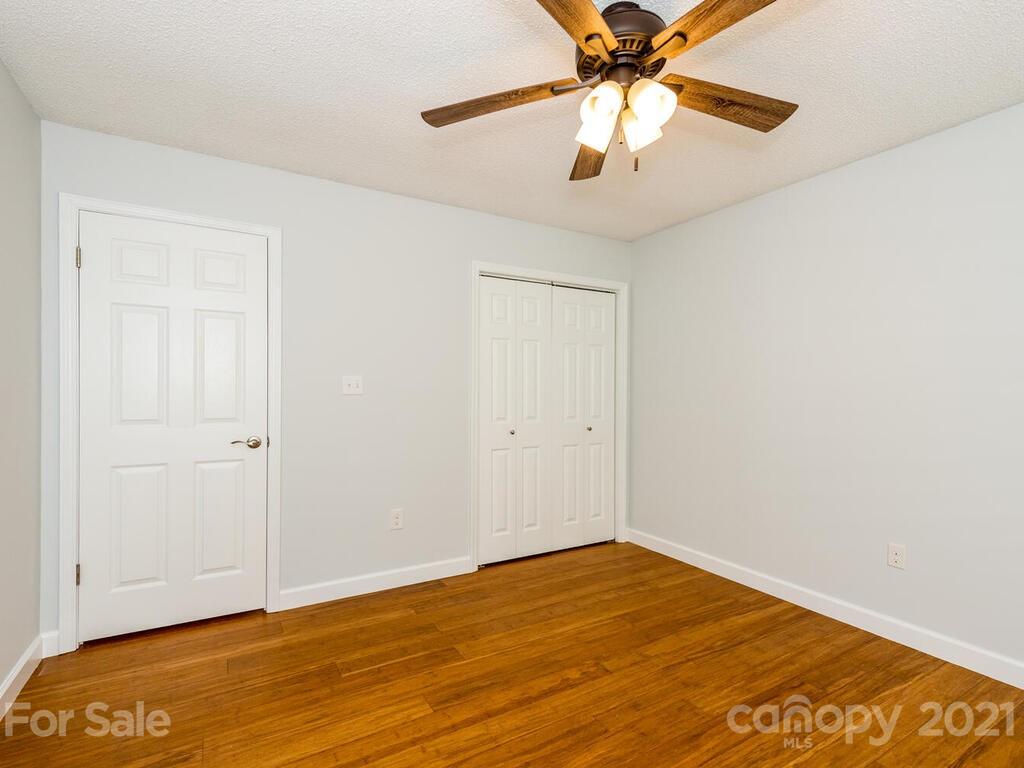 18 Oakwood Road Candler NC 28715