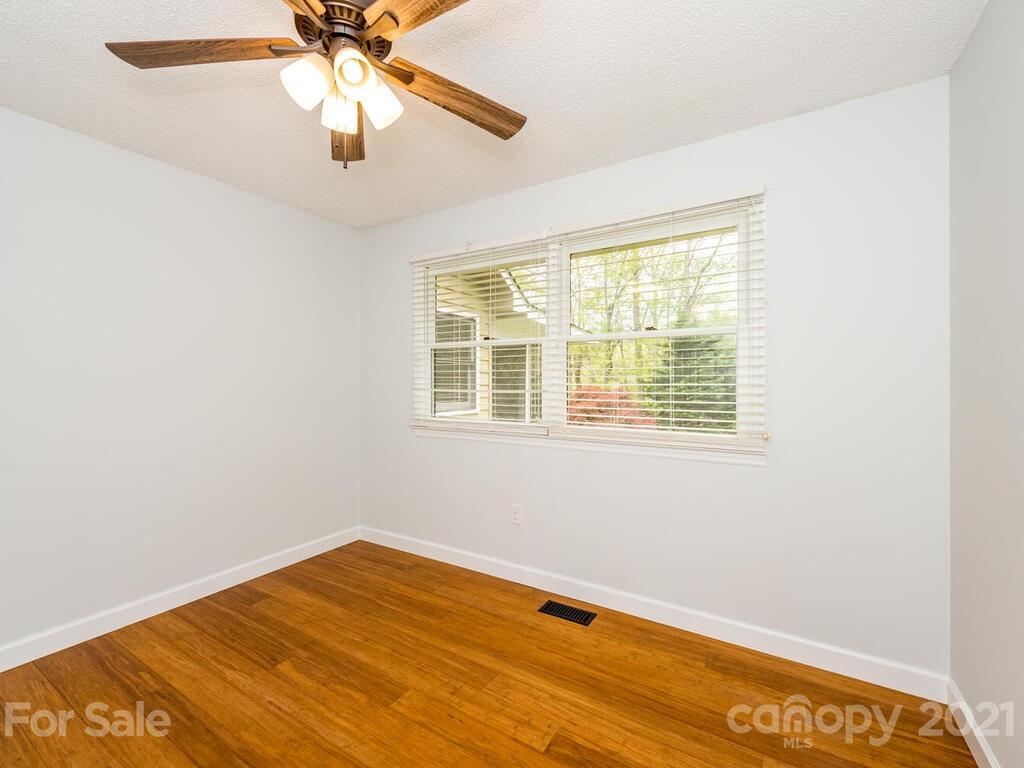 18 Oakwood Road Candler NC 28715