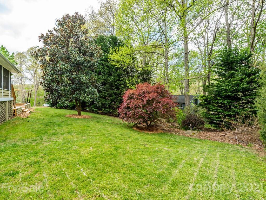 18 Oakwood Road Candler NC 28715