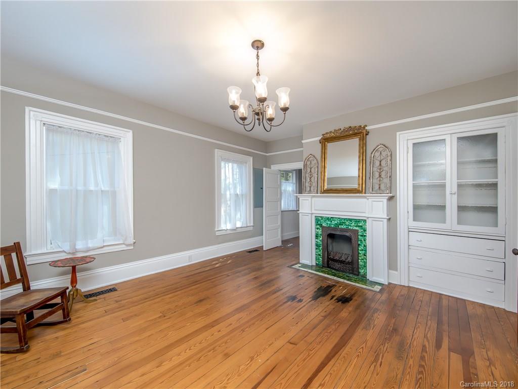 31 Jefferson Drive Asheville NC 28801