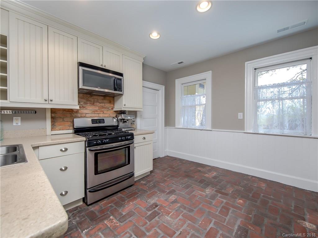 31 Jefferson Drive Asheville NC 28801