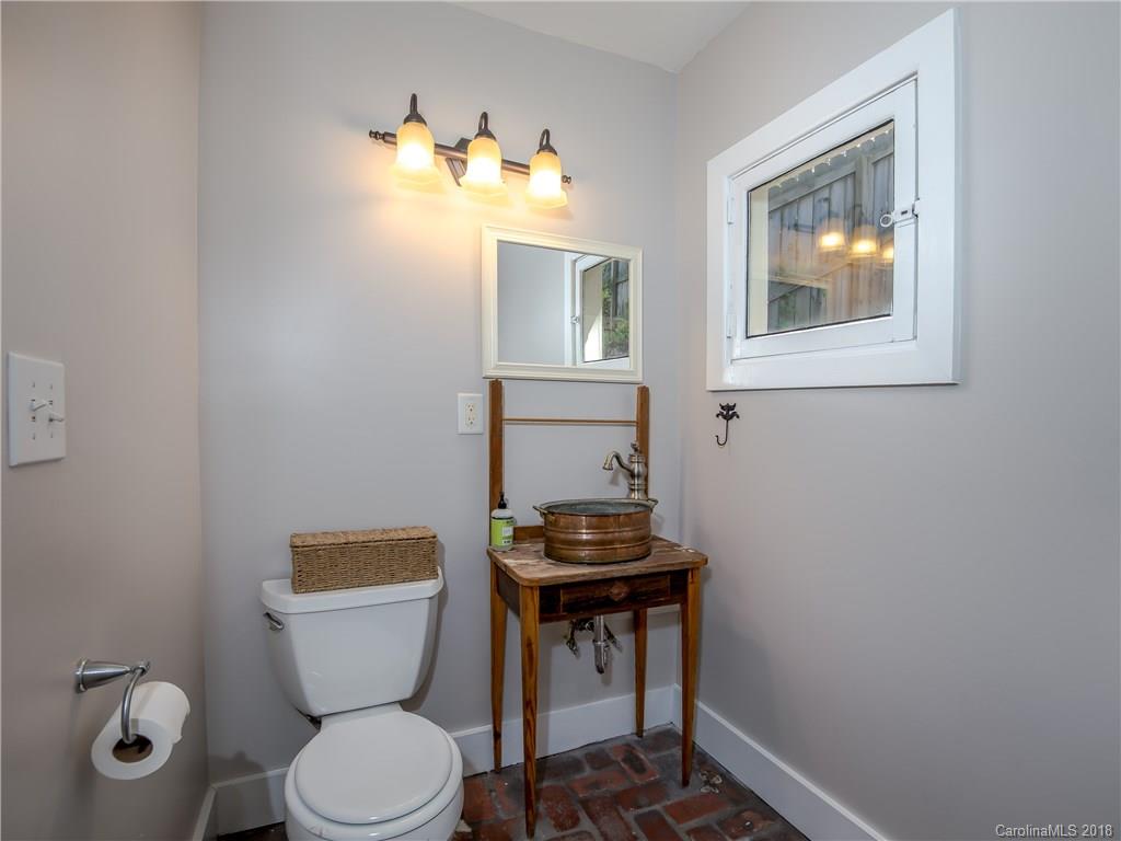 31 Jefferson Drive Asheville NC 28801