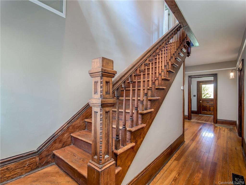 31 Jefferson Drive Asheville NC 28801