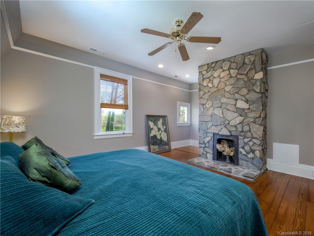 31 Jefferson Drive Asheville NC 28801