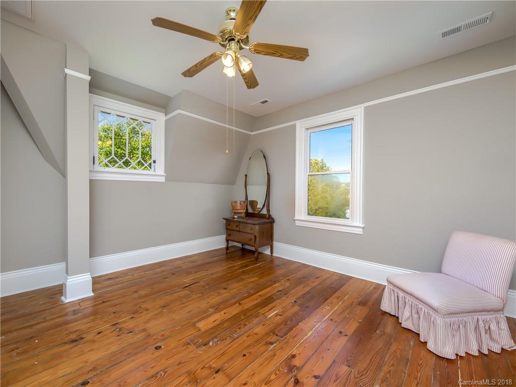 31 Jefferson Drive Asheville NC 28801
