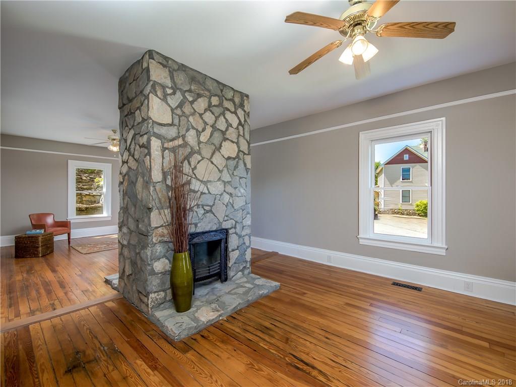 31 Jefferson Drive Asheville NC 28801