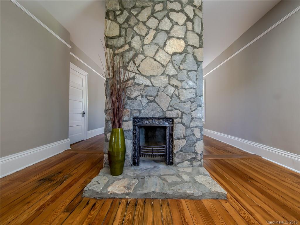 31 Jefferson Drive Asheville NC 28801