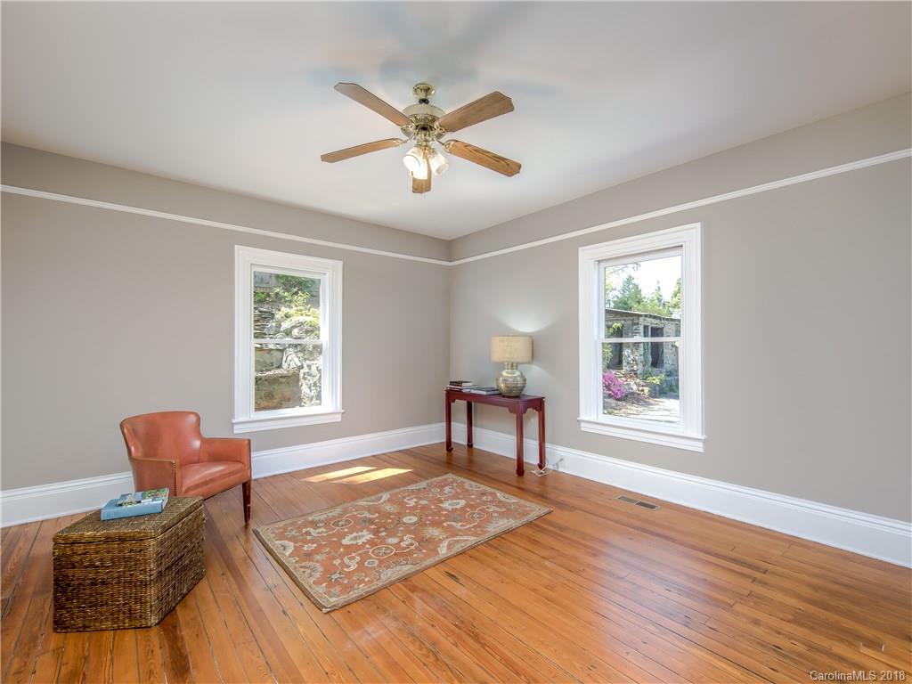 31 Jefferson Drive Asheville NC 28801