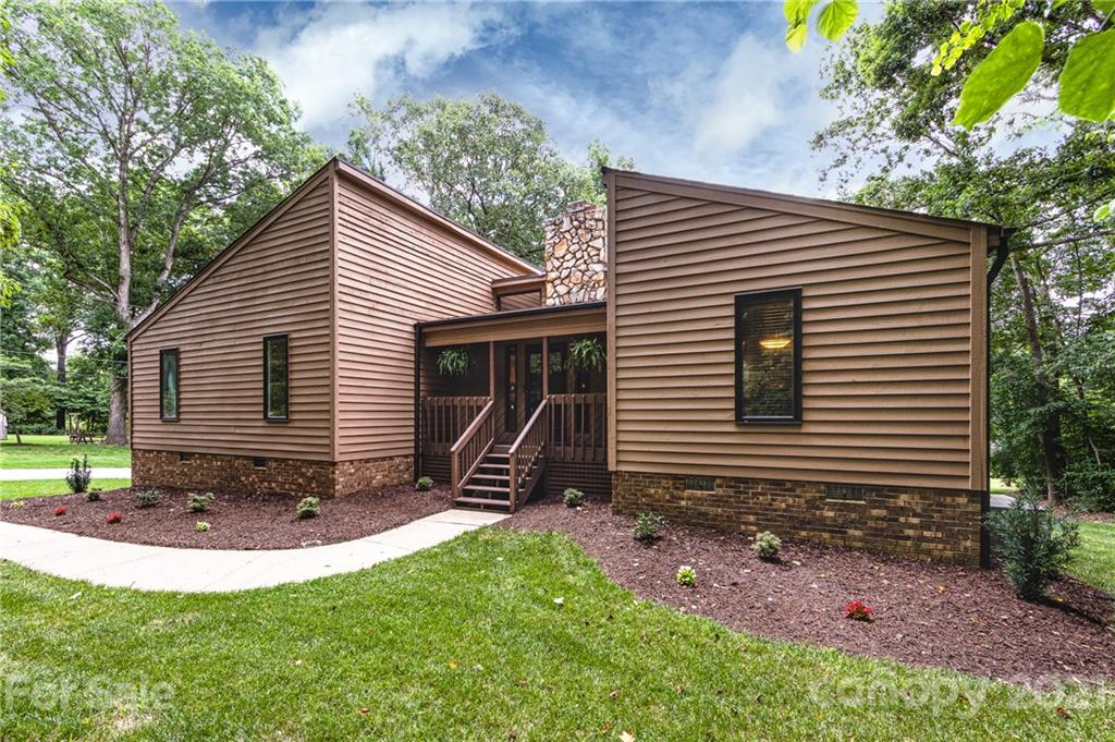 2812 Monarch Drive Charlotte NC 28214