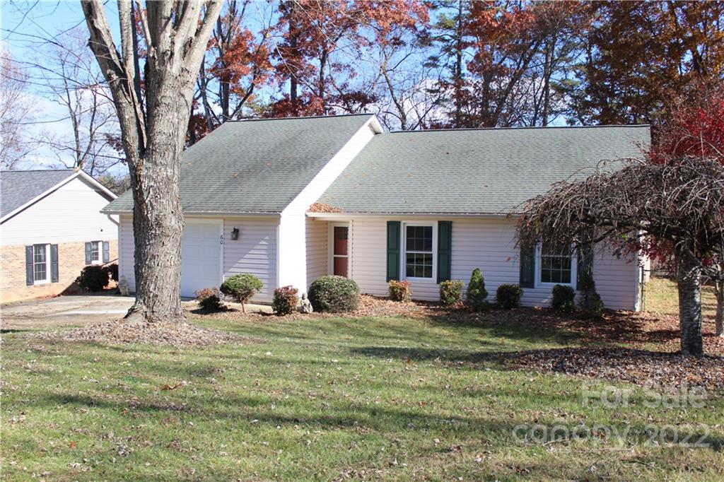 60 Lynwood Circle Asheville NC 28806