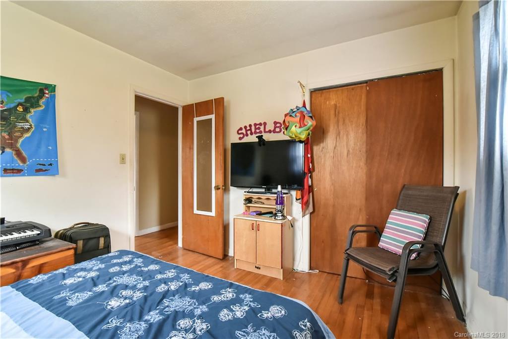23 Pine Lane Asheville NC 28806