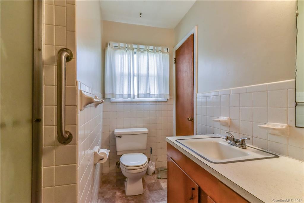 23 Pine Lane Asheville NC 28806