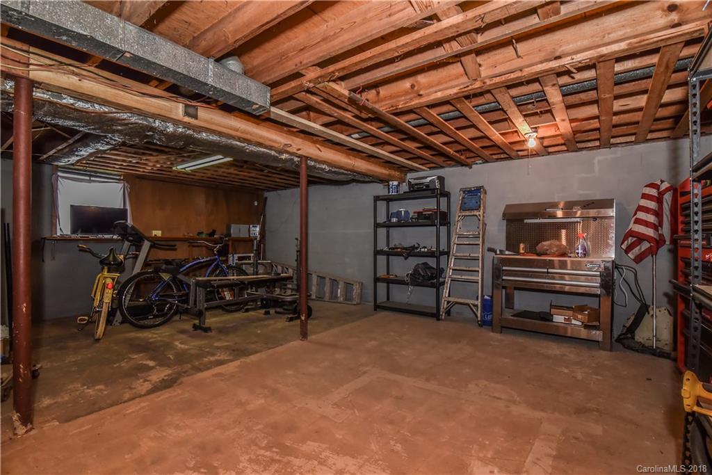 23 Pine Lane Asheville NC 28806