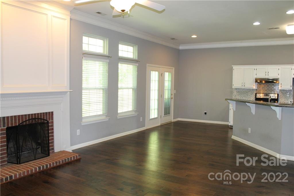 2825 Whaleys Court Charlotte NC 28273