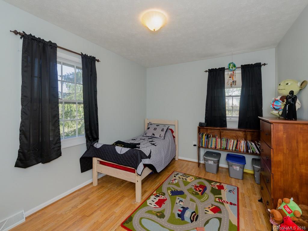 16 Laurel Park Drive Arden NC 28704