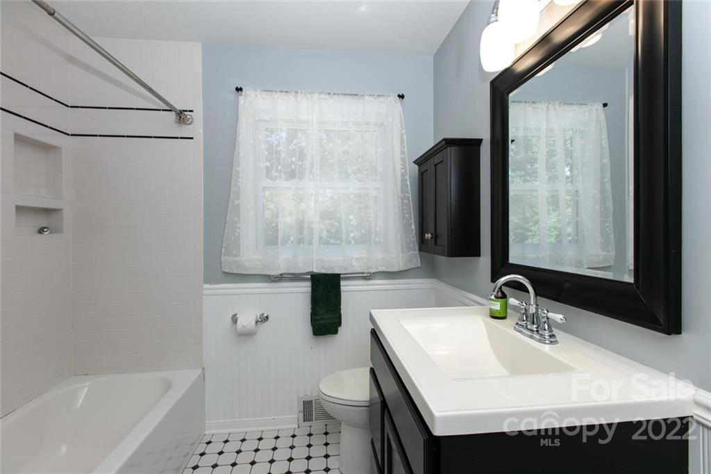 115 Darcus Lane Asheville NC 28806