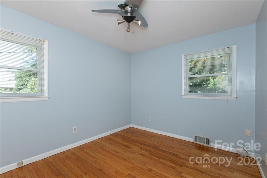 115 Darcus Lane Asheville NC 28806