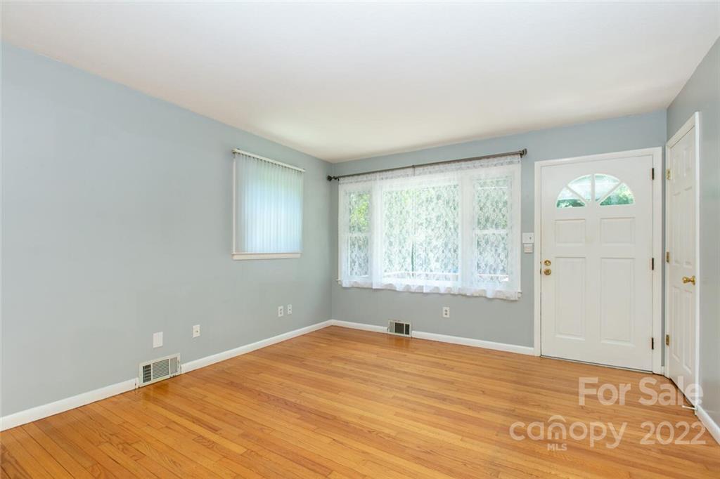 115 Darcus Lane Asheville NC 28806