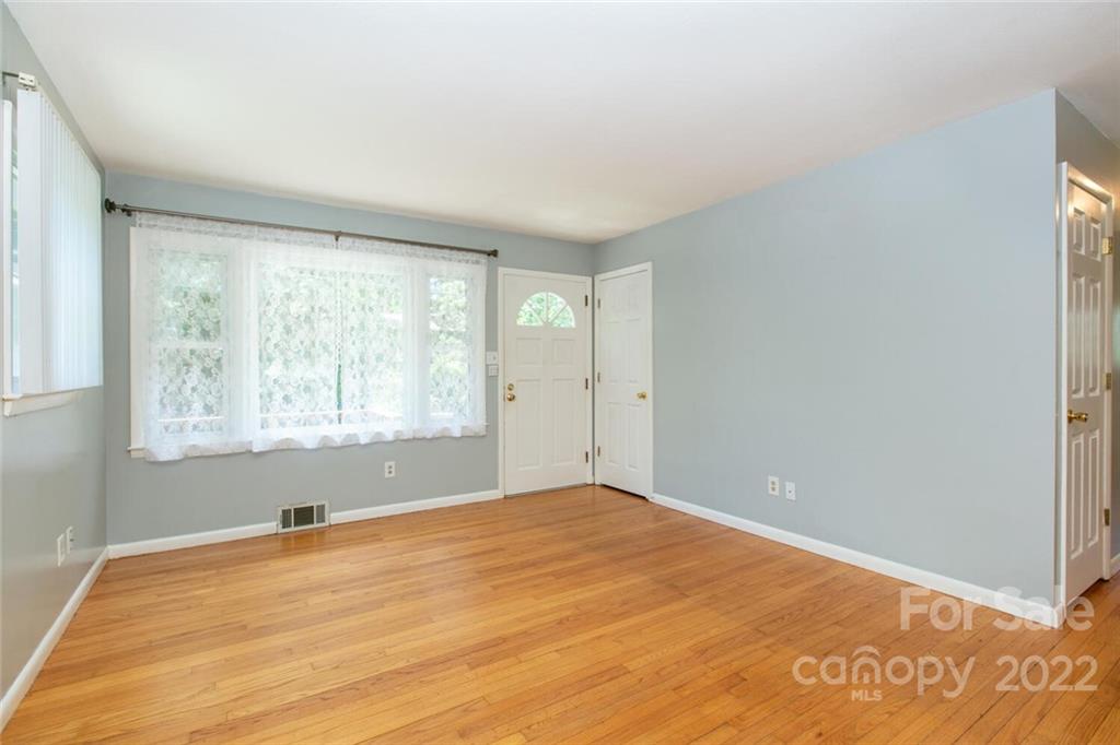 115 Darcus Lane Asheville NC 28806
