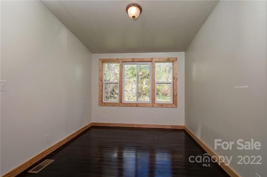 517 Bailey Road Asheville NC 28806