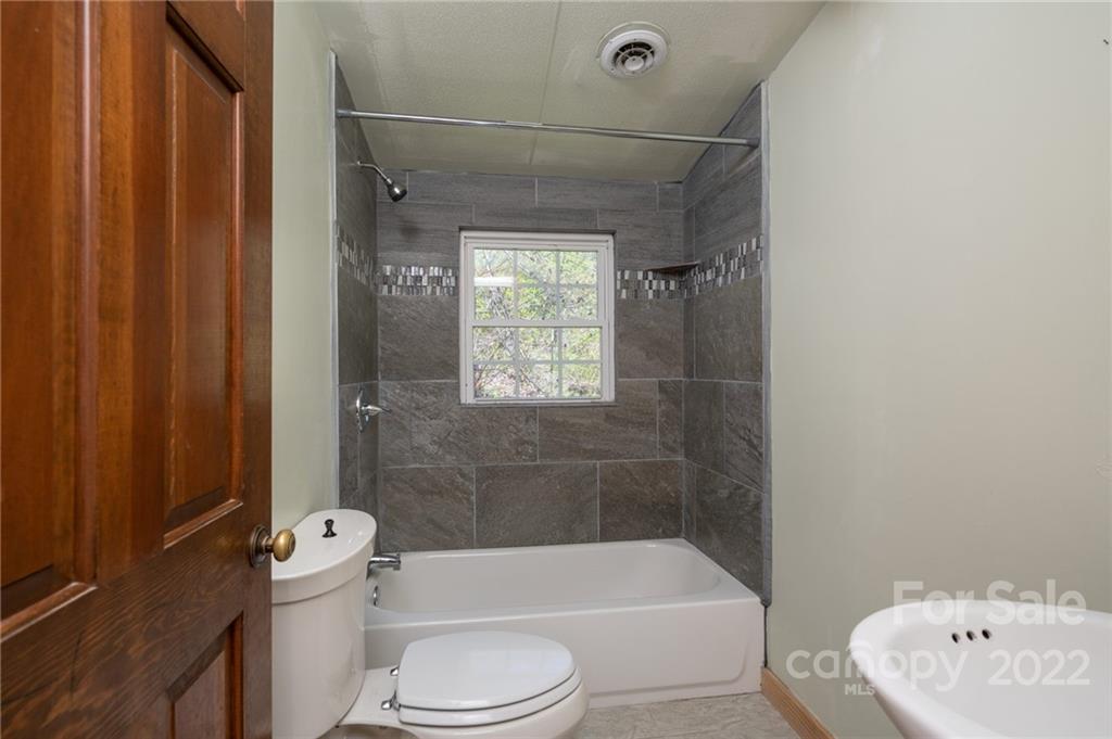 517 Bailey Road Asheville NC 28806