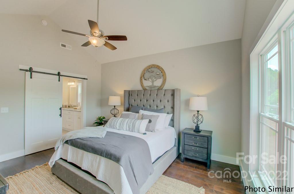 160 Leyland Circle Hendersonville NC 28792