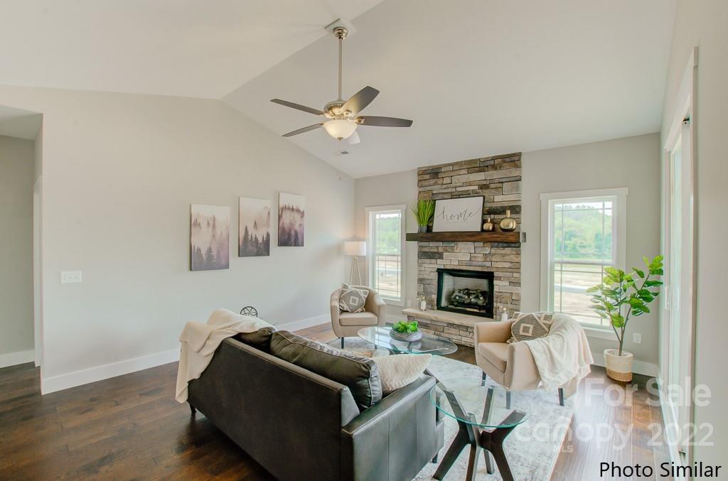 160 Leyland Circle Hendersonville NC 28792