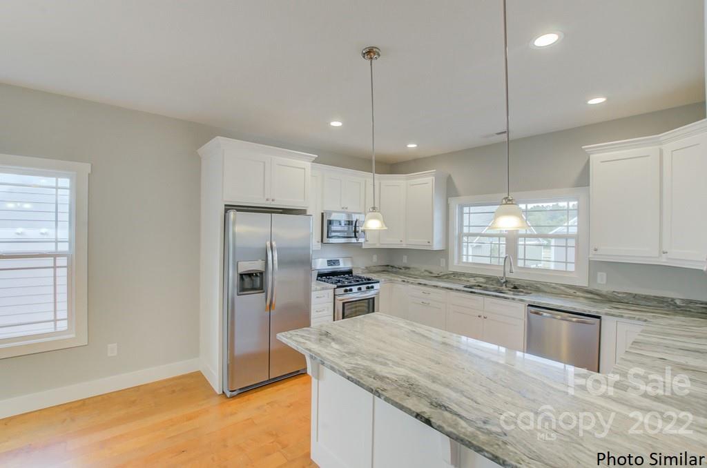 160 Leyland Circle Hendersonville NC 28792