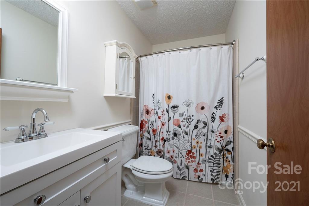42 Fieldcrest Road Arden NC 28704