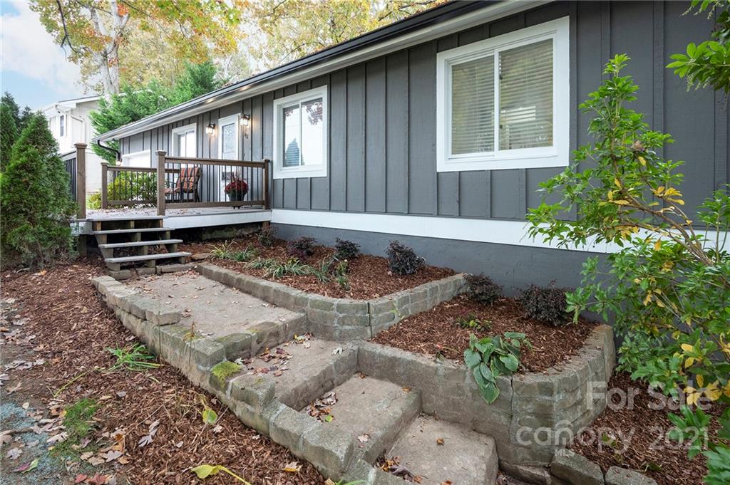 42 Fieldcrest Road Arden NC 28704