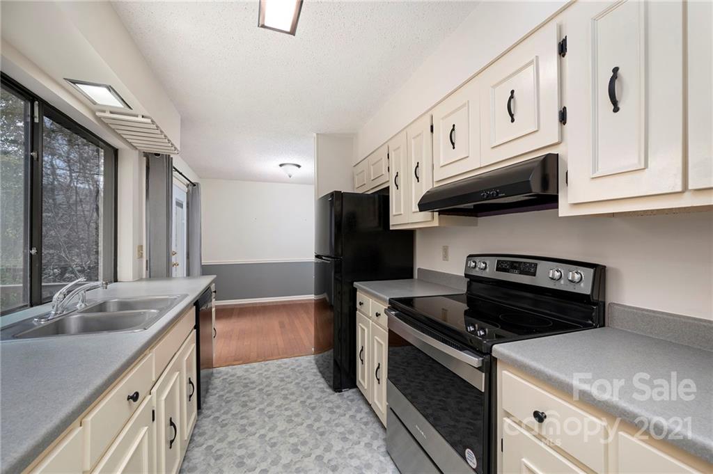 42 Fieldcrest Road Arden NC 28704