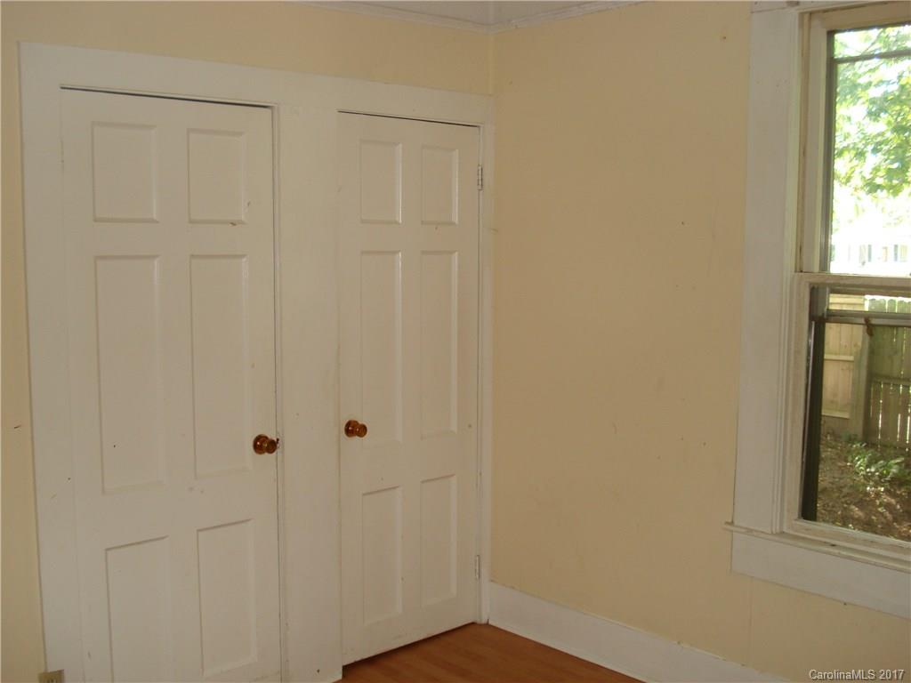 317 Buncombe Street Hendersonville NC 28739