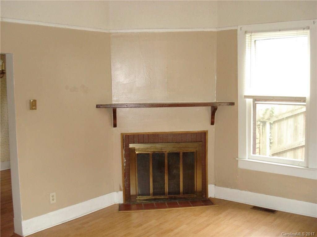 317 Buncombe Street Hendersonville NC 28739