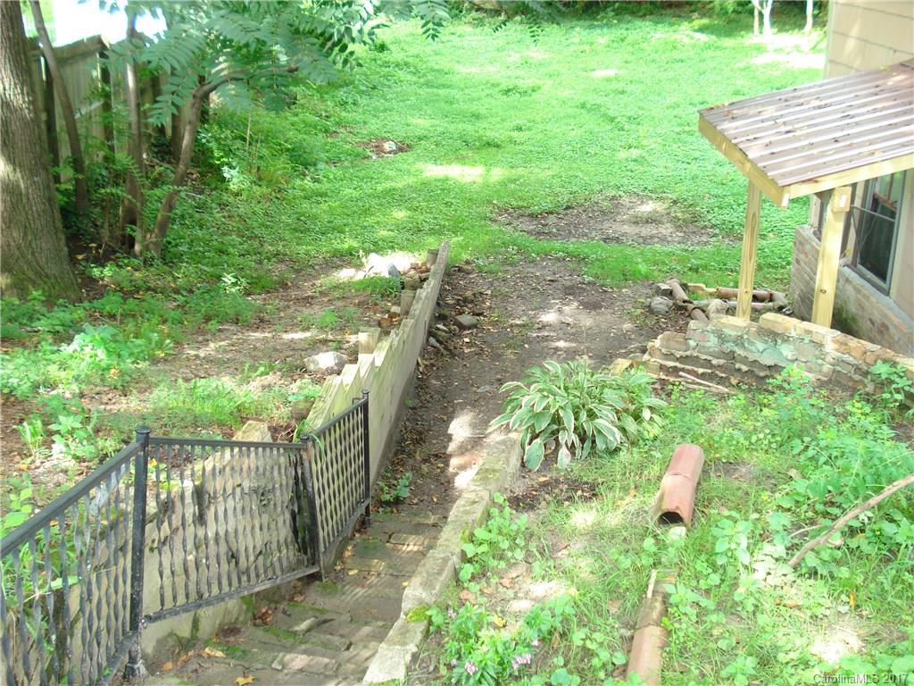 317 Buncombe Street Hendersonville NC 28739