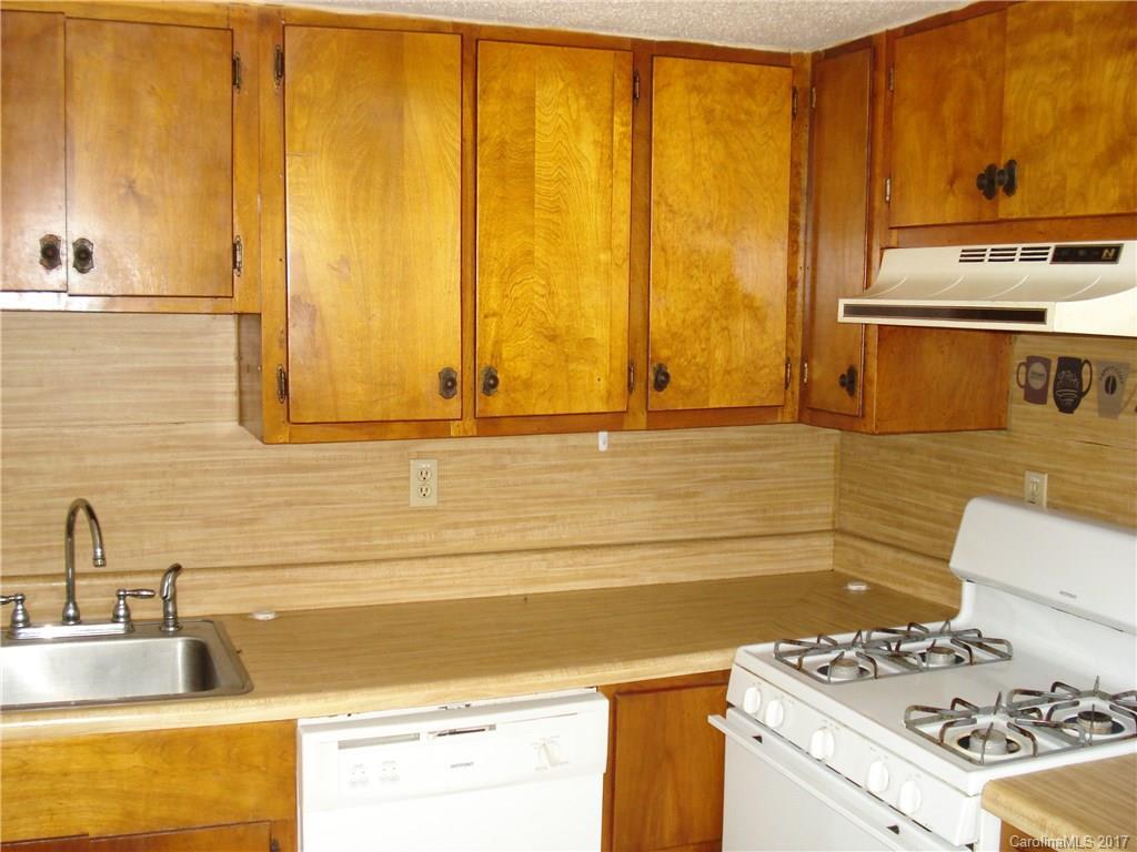 317 Buncombe Street Hendersonville NC 28739