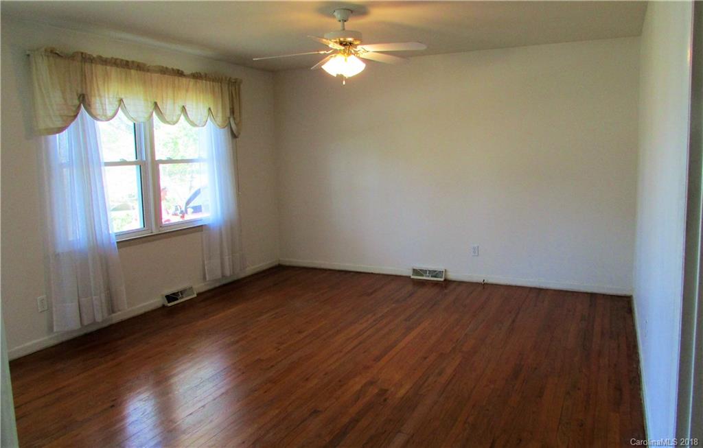 91 Skyview Terrace Asheville NC 28806