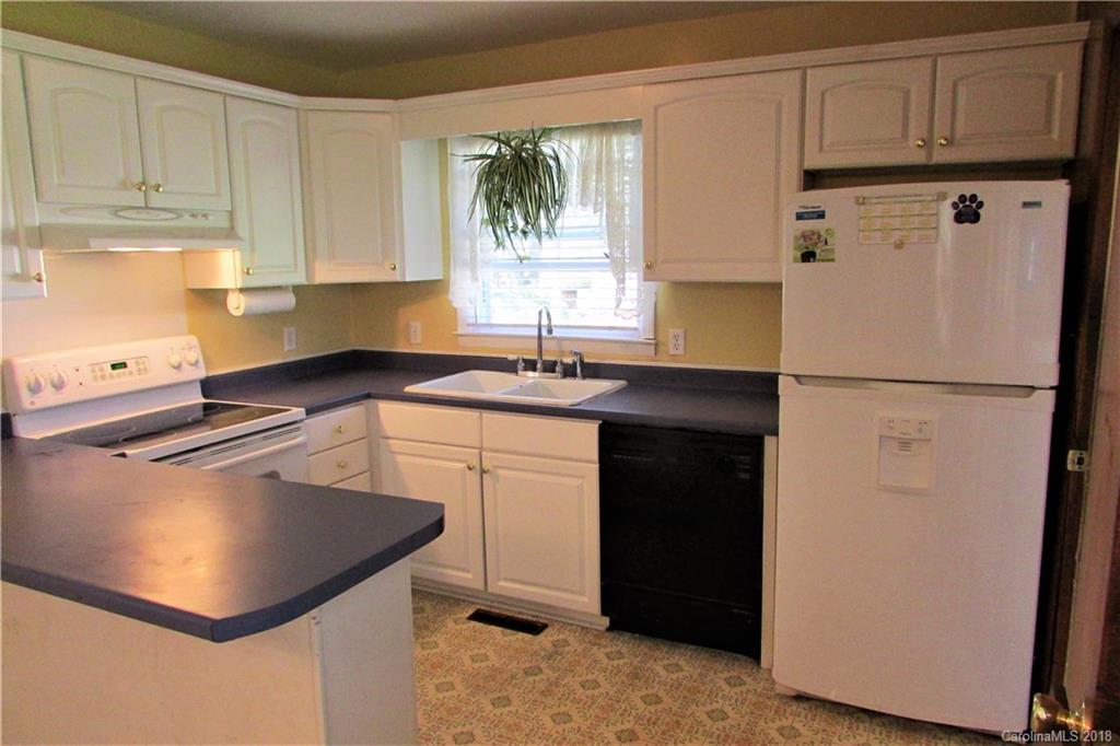 91 Skyview Terrace Asheville NC 28806