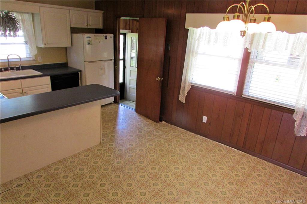 91 Skyview Terrace Asheville NC 28806