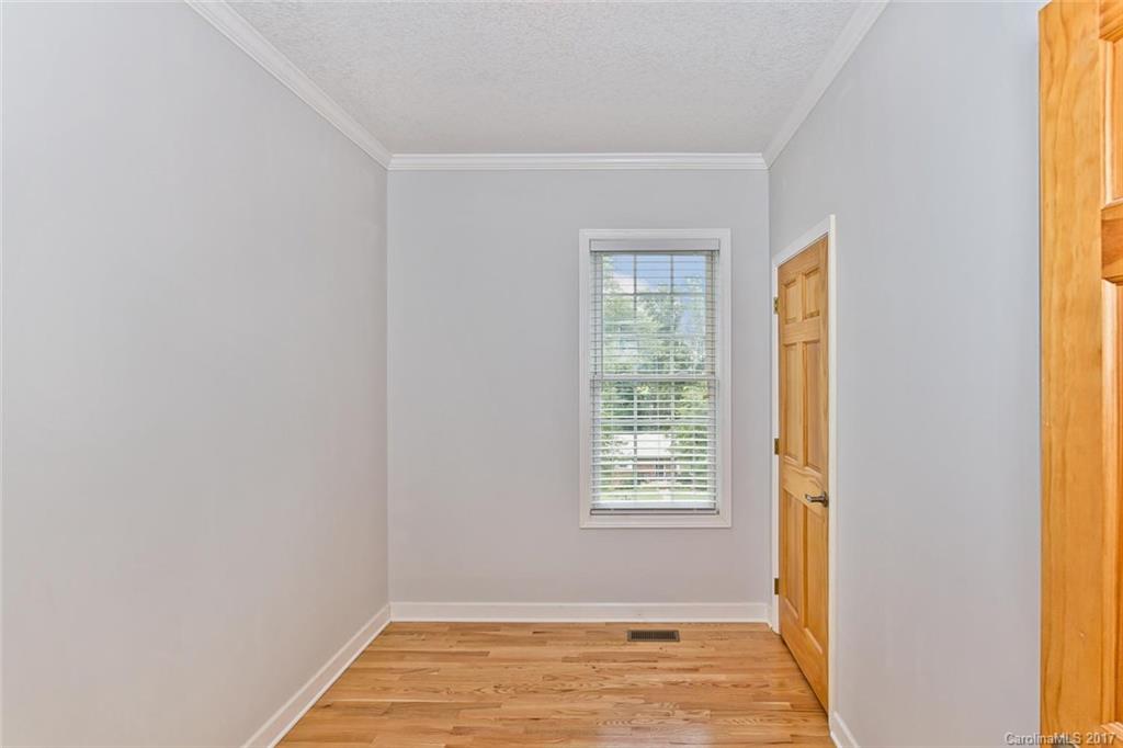 10 Fieldcrest Circle Asheville NC 28806