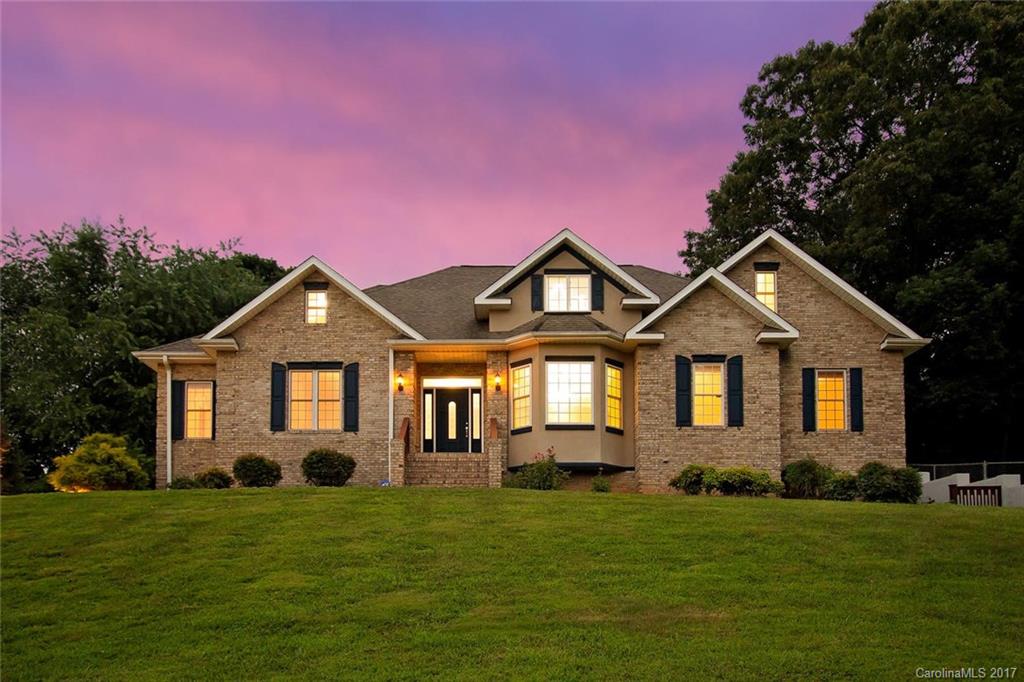 10 Fieldcrest Circle Asheville NC 28806