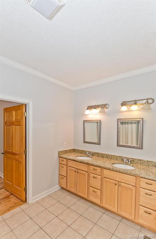 10 Fieldcrest Circle Asheville NC 28806