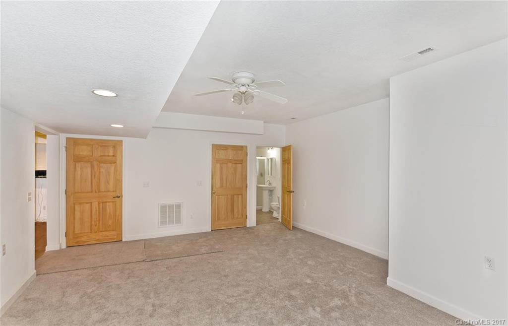 10 Fieldcrest Circle Asheville NC 28806
