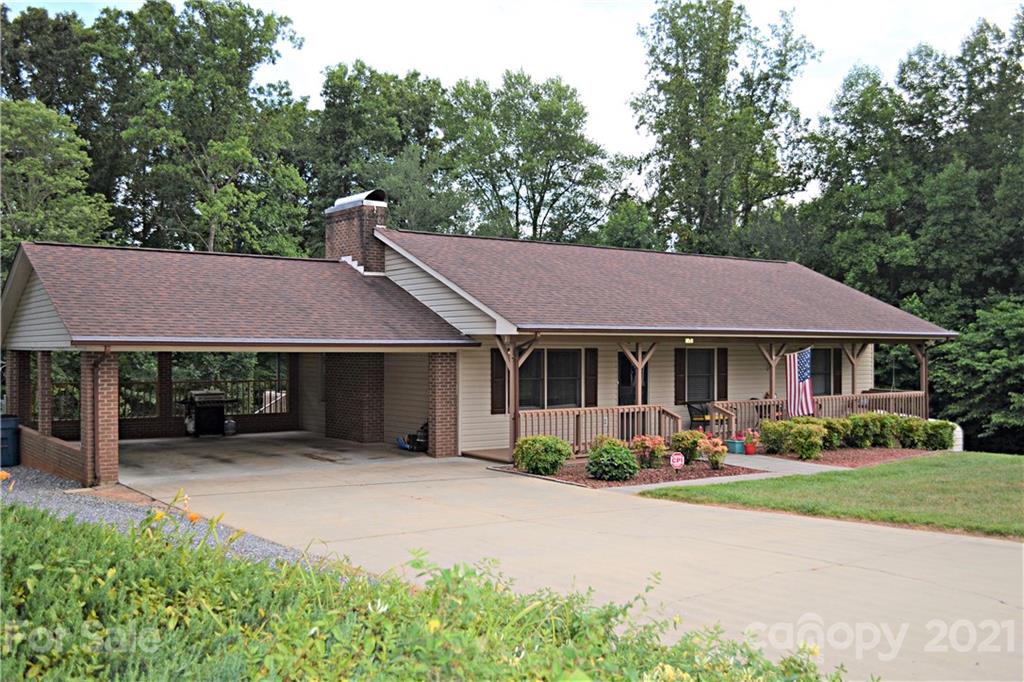 5681 Teakwood Road Hickory NC 28602