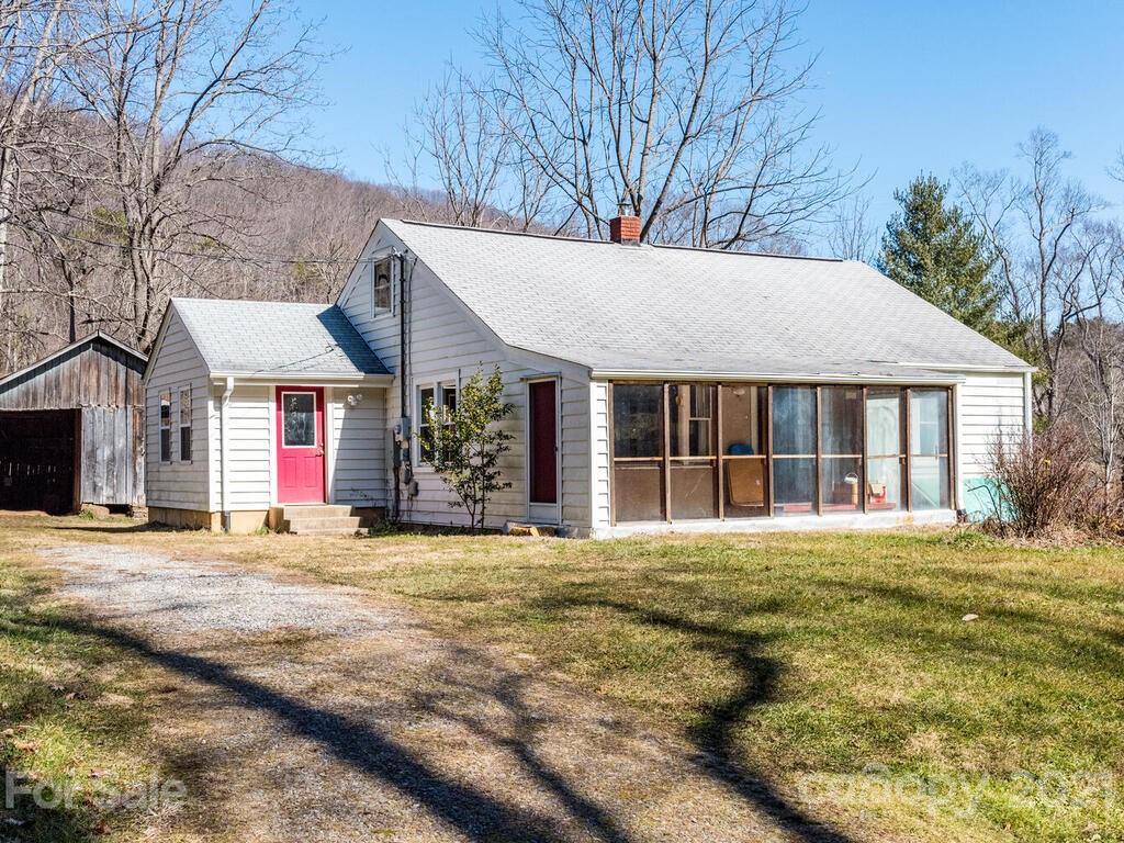 406 Curtis Creek Road Candler NC 28715